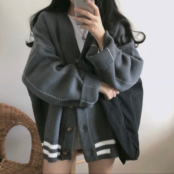 Korean ever after Knit Cardigan - Picture 2 of 3